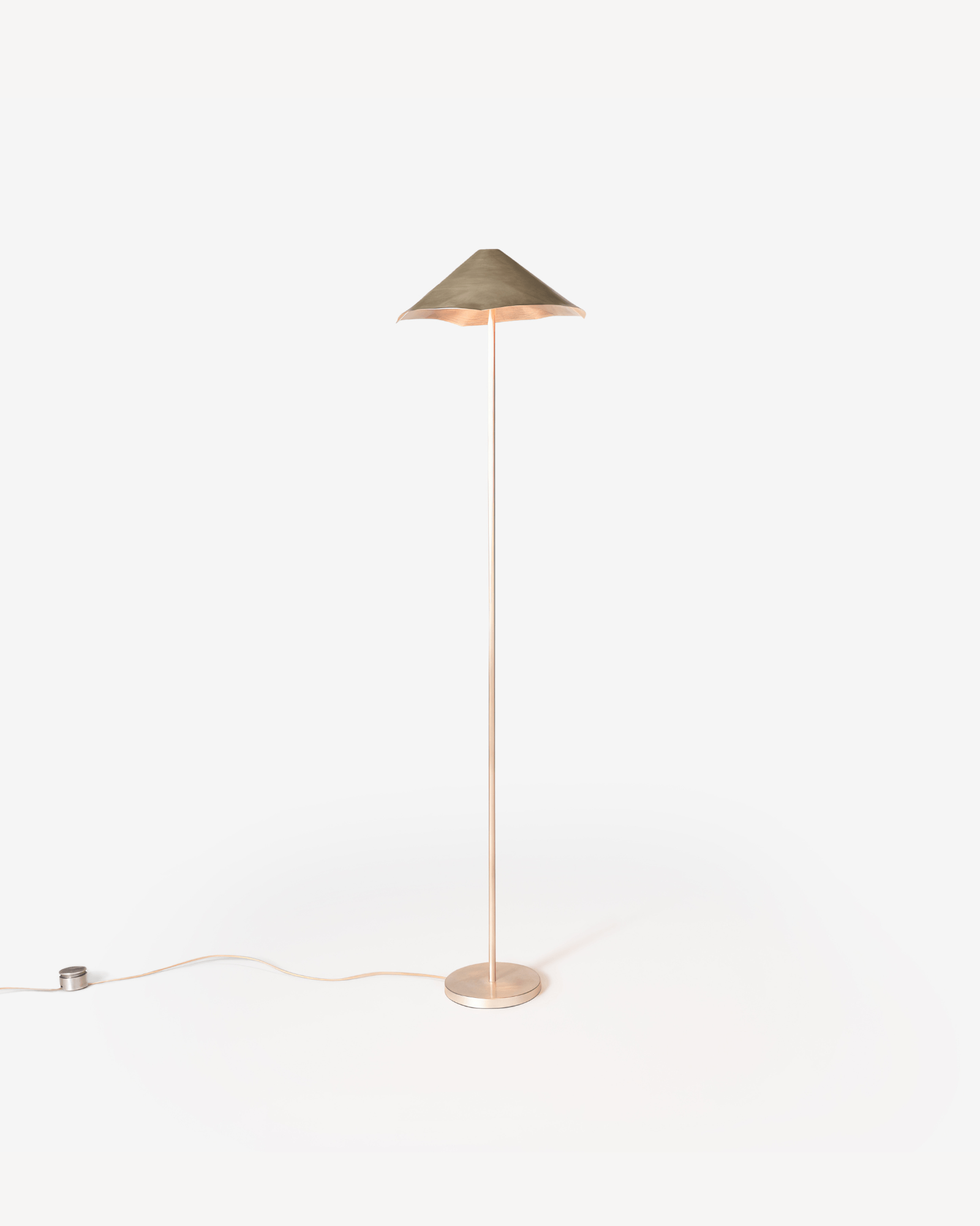 Antica Task Floor Lamp, Alcocer, Ohla Studio