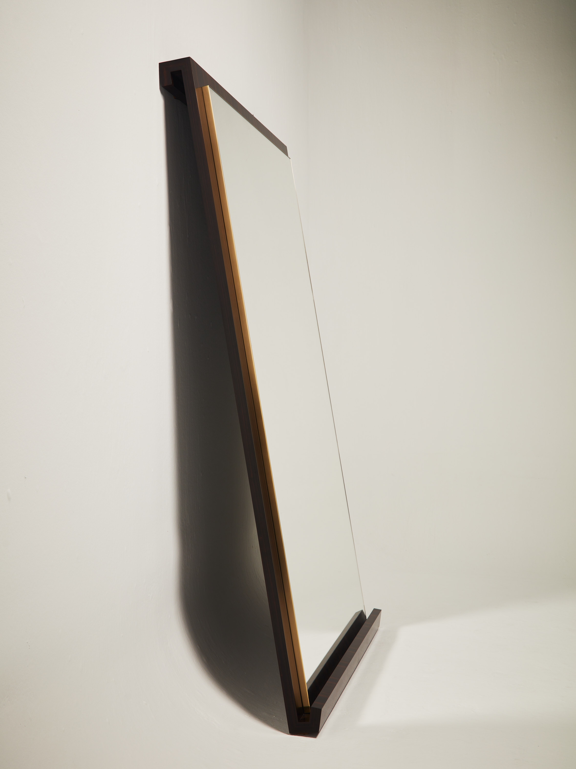 Continuous Mirror by Atelier FM for Monde Singulier