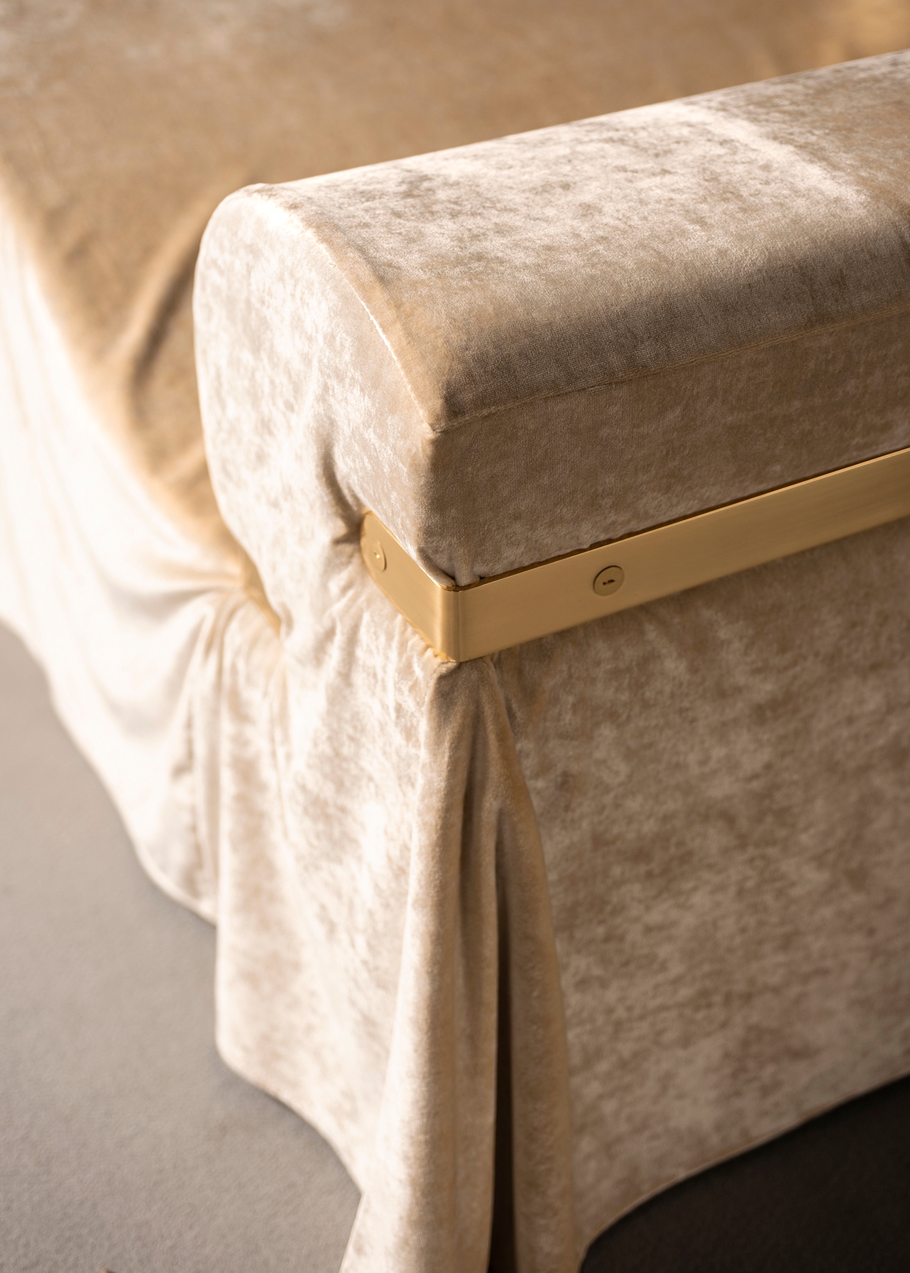 08 divano - Chaise Longue, Drop 02, Interni Venosta 04