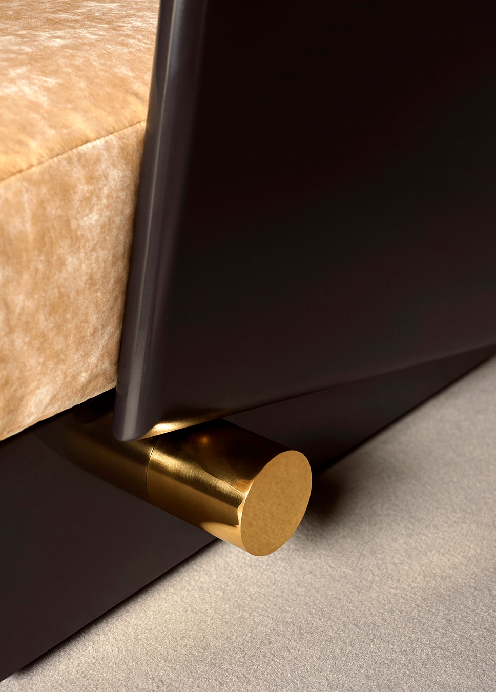 19 POLTRONA, Drop 03, Interni Venosta 04