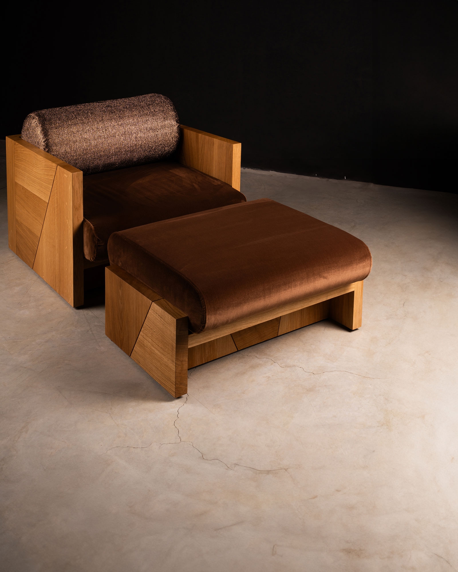Frank Footstool, Tribute Collection, Marmo Spirito 02